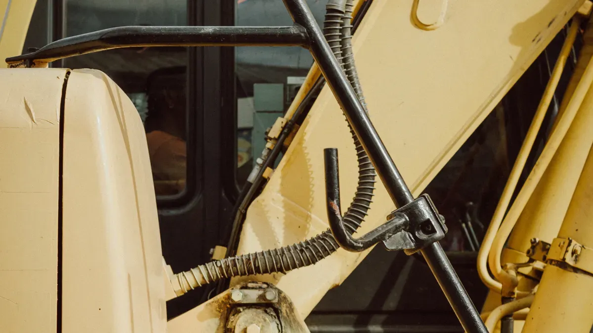 Selecting Essential Interior Excavator Parts
