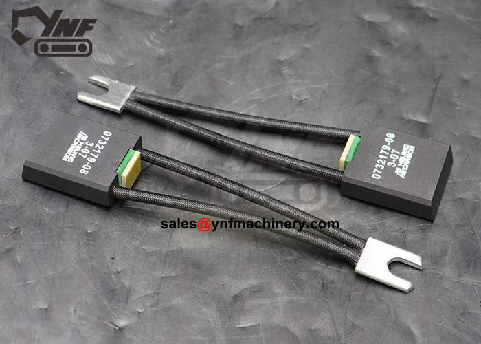 YNF17782 carbon brush 12.8-33.5-40 size reference