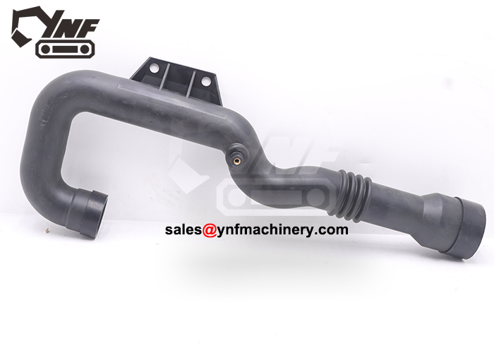 Substituição do duto de indução do motor PC200-5