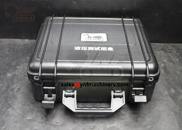 Five-gauge hydraulic pressure testing kit for machinery repair