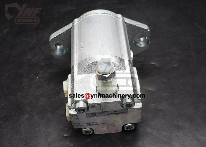 Original DYNAPAC gear pump 381727 for hydraulic repair