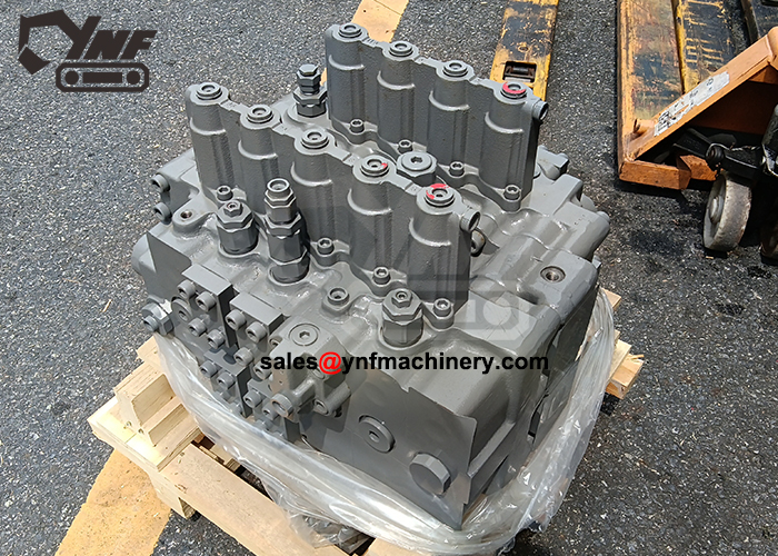 Excavator main control valve bank