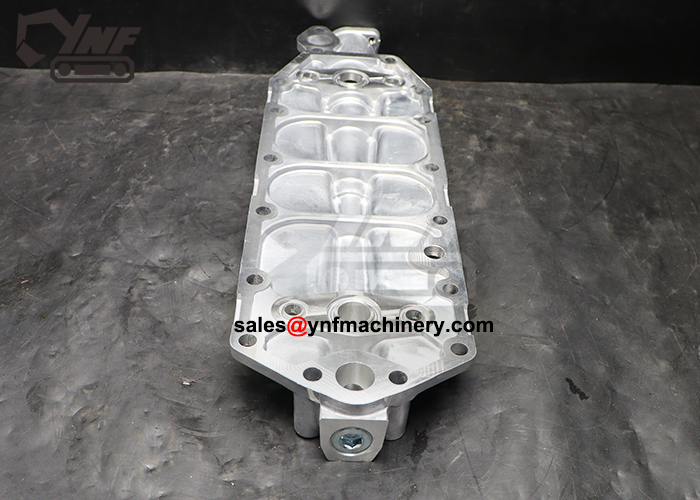 Wholesale 150-61-2124 oil cooler cover for B2B machinery parts buyers